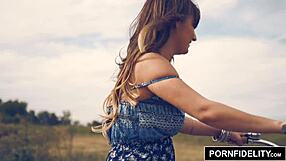 Charlotte Cross Pussy Massage And Creampie