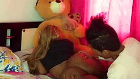 sorprendo a mi hermanastra en su cuarto y follamos apacionadamente