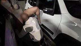 Paguei Um Boquete Para O Manobrista No Estacionamento Da Festa Na Frente Do Corno- Karenkiss.