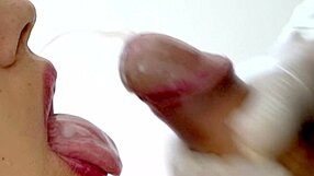 Japanese Lovers' Heart Connection