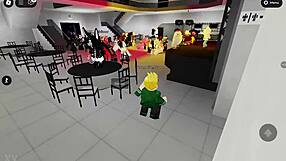 Dançando cm as novinhas safadas no salão de festa do Roblox