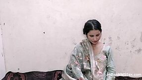 Hot blowjob sex with skinny indian bhabhi