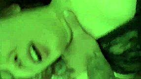 ella prefiere el sexo anal porque su chochito es muy estrecho