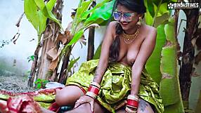 Pati Ke Chhote Bhai Apne Hi Nai Nawalee Bhabhi Ko Impress Karke Chodne Ka Maja Luta Jab Ghar Pe Bhaiya Nahi Tha