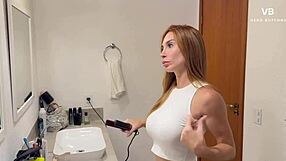 I take creampie in my stepmom's pussy