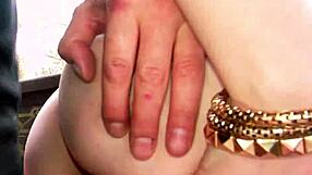 in florence, a guy picks up a teen and fucks her asshole in the park