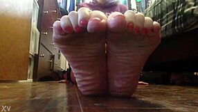 Aniytta's Live Teasing Session