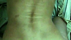 muchachos de 18 años cojen en cuatro