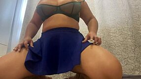 Hot Stepmom Gets Horny During Workout, Masturbating Her Wet Pussy