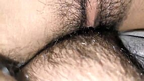 ¿Qué Edad Tiene Pequeña Es Seducida Por El Amigo De Su Padre Mientras Están Solos En Casa Real Y Casero