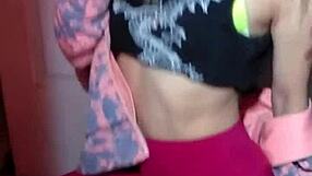 Bonneyuwu Sucks on Three Lollipops with Lipstick Fetish Play