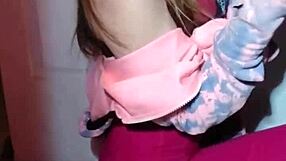 Bonneyuwu Sucks on Three Lollipops with Lipstick Fetish Play