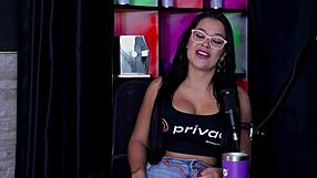 O Motivo Que Decidiu Fazer Conteudo Porno Se Decepcionou Na Primeira Gravacao Quer Colocar Dedo No Cu Do Homem E Ao Experimentar Outra Mulher Emily Louise Watch On Sheer Red