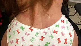 Padastro tarado, espero a mulher sair pra foder a bonequinha sex toy