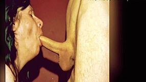 A Goat mélyen veszi a hosszú faszt a torkába?