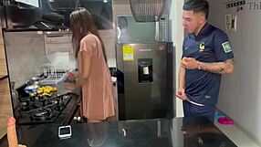 I fuck the curvy blonde maid in the kitchen with cumshot 😏