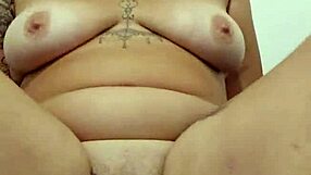 i want to give my whore pussy for free fuck!