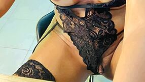 Beautiful girl easily dates, leading to masturbation. And oral pleasure with orgasm