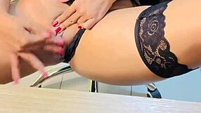 Beautiful girl easily dates, leading to masturbation. And oral pleasure with orgasm