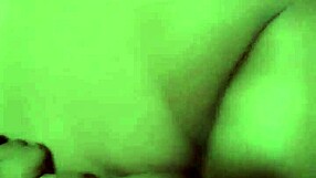 Big-ass woman invites boyfriend's friends for homemade anal