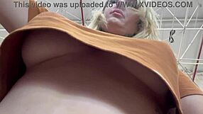 Hidden camera catches woman masturbating wet pussy in supermarket