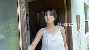 Bold Korean Model Kim Woohyun Shows Big Tits