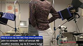 Human guinea pigs in the hospital, Miss Mars spreads her big ass. 😈