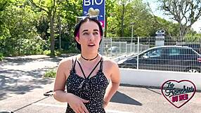 leila 18ans pleasures herself before fucking