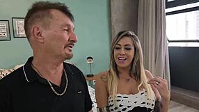 Dei pra minha madrasta e pro pai dela