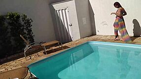 Aquela foda na piscina with anal creampie and big tits