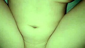 how to make her tits jiggle and cumshot