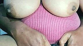 Look at that juicy hairy pussy