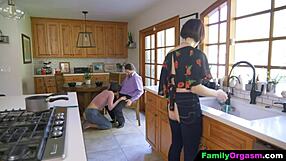 Familyorgasm - old man fucks daring strp daughter and wife while cooking spaghetti 🍝