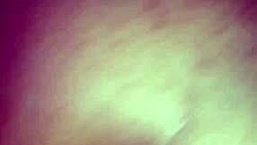 metiendole la verga a la puta de mi esposa