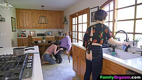 Familyorgasm - old man fucks daring strp daughter and wife while cooking spaghetti 🍝