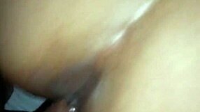 metiendole la verga a la puta de mi esposa