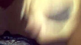 Hitro sesanje v zapuščeni kopalnici