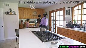 Familyorgasm - old man fucks daring strp daughter and wife while cooking spaghetti 🍝