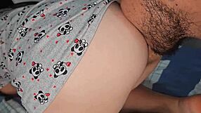 Minha madrasta simples amorosa e preocupada da um boquete rico e profundo