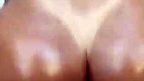 Sexo caseiro with anal and licking.