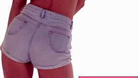 I-I can't stop shaking my sexy tight ass in these jean shorts, it's so damn hot