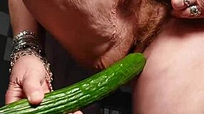 oma fucks her hairy pussy with a cucumber 😏