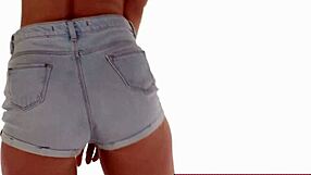 I-I can't stop shaking my sexy tight ass in these jean shorts, it's so damn hot