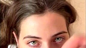 sexo increible en mi casa con amigo de mi padrastro me follan duro