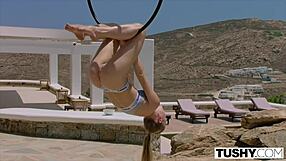 Tushy bored rich girl gapes for personal trainer on vacation