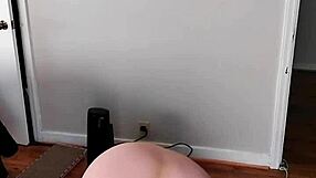 Sexy bbw's morning naked yoga routine