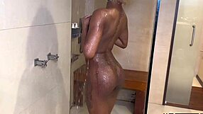 Ebony kæreste vil have det hårdt boret