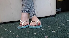 bbw feet tease in flip flops
