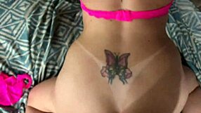 Am lins-o intens pe vecina guralivă să testez foamea ei de pulă