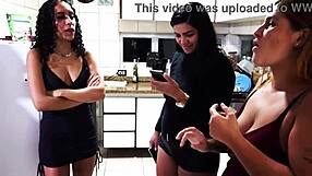 a suruba rolou solta com as quatros putinhas safadas